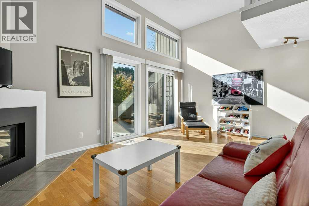 3839 Point Mckay Road Nw, Calgary, Alberta  T3B 4V7 - Photo 7 - A2264508