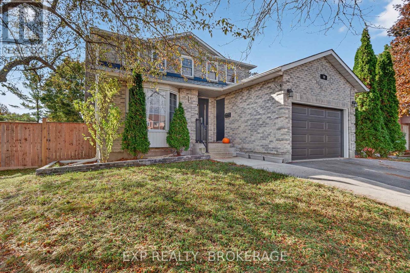 50 Chartwell Crescent, Kingston (Kingston East (Incl Barret Crt)), Ontario  K7K 6P3 - Photo 2 - X12477578
