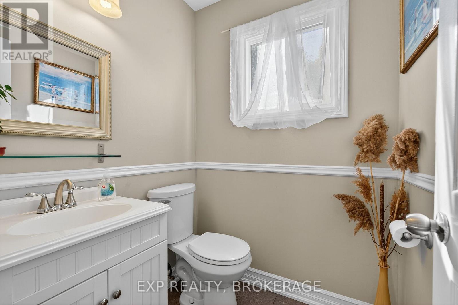 50 Chartwell Crescent, Kingston (Kingston East (Incl Barret Crt)), Ontario  K7K 6P3 - Photo 20 - X12477578