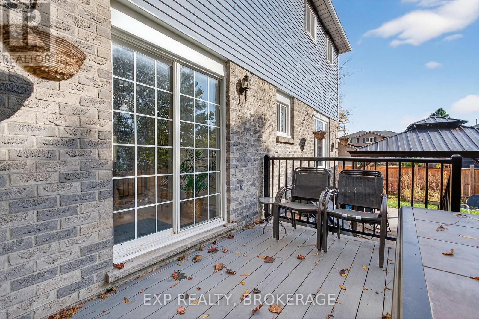 50 Chartwell Crescent, Kingston (Kingston East (Incl Barret Crt)), Ontario  K7K 6P3 - Photo 39 - X12477578