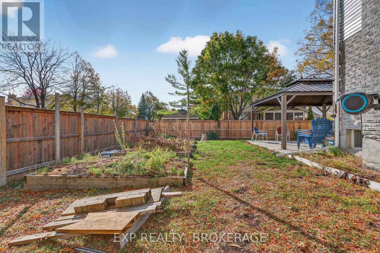50 Chartwell Crescent, Kingston (Kingston East (Incl Barret Crt)), Ontario  K7K 6P3 - Photo 40 - X12477578