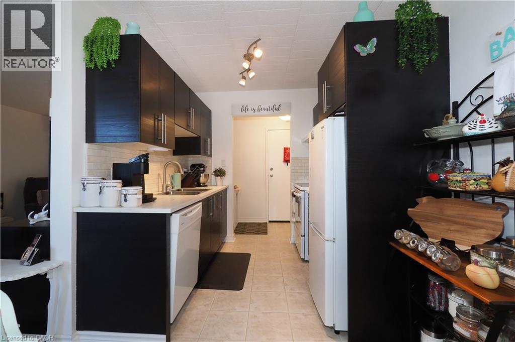29 West Avenue Unit# 403, Kitchener, Ontario  N2M 5E4 - Photo 13 - 40781590