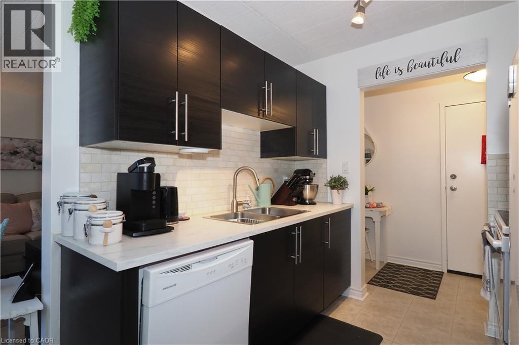 29 West Avenue Unit# 403, Kitchener, Ontario  N2M 5E4 - Photo 14 - 40781590