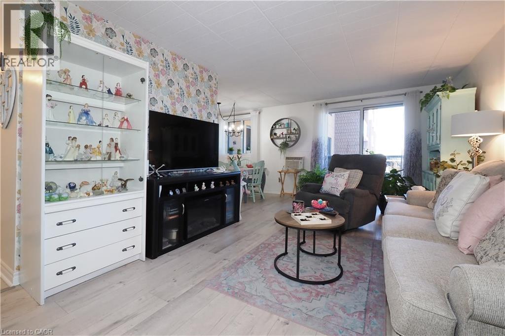 29 West Avenue Unit# 403, Kitchener, Ontario  N2M 5E4 - Photo 5 - 40781590