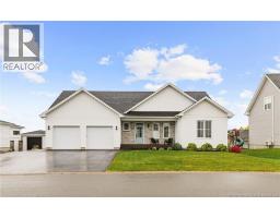 17 Louis-Arthur, dieppe, New Brunswick