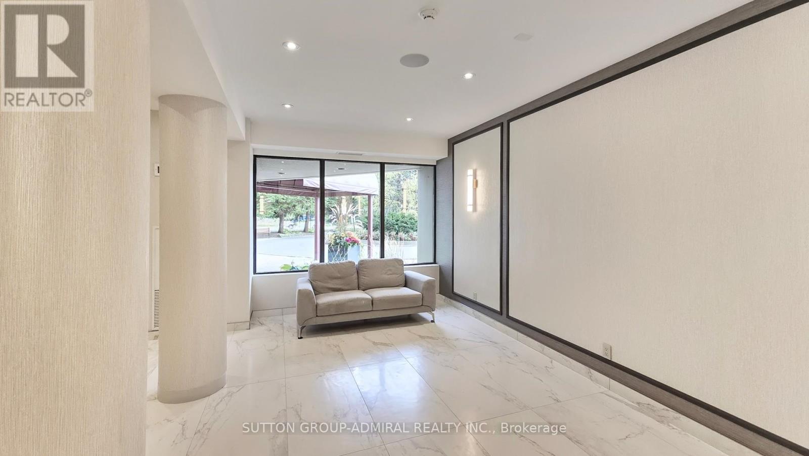 102 - 7460 Bathurst Street, Vaughan, Ontario  L4J 7K9 - Photo 4 - N12372308