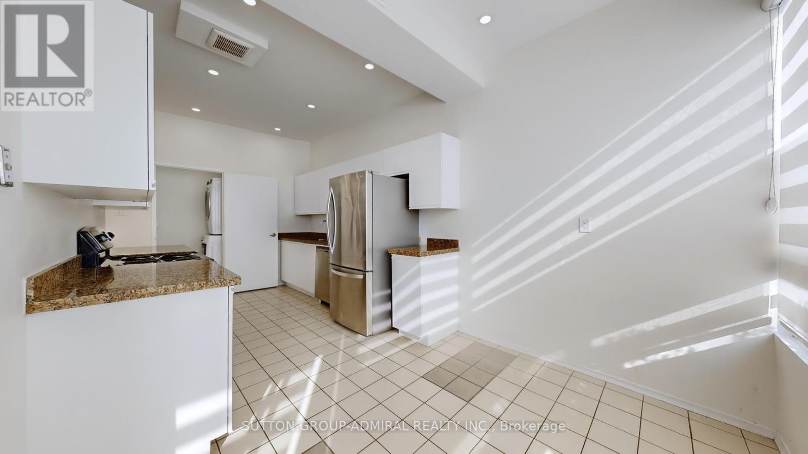 102 - 7460 Bathurst Street, Vaughan, Ontario  L4J 7K9 - Photo 8 - N12372308