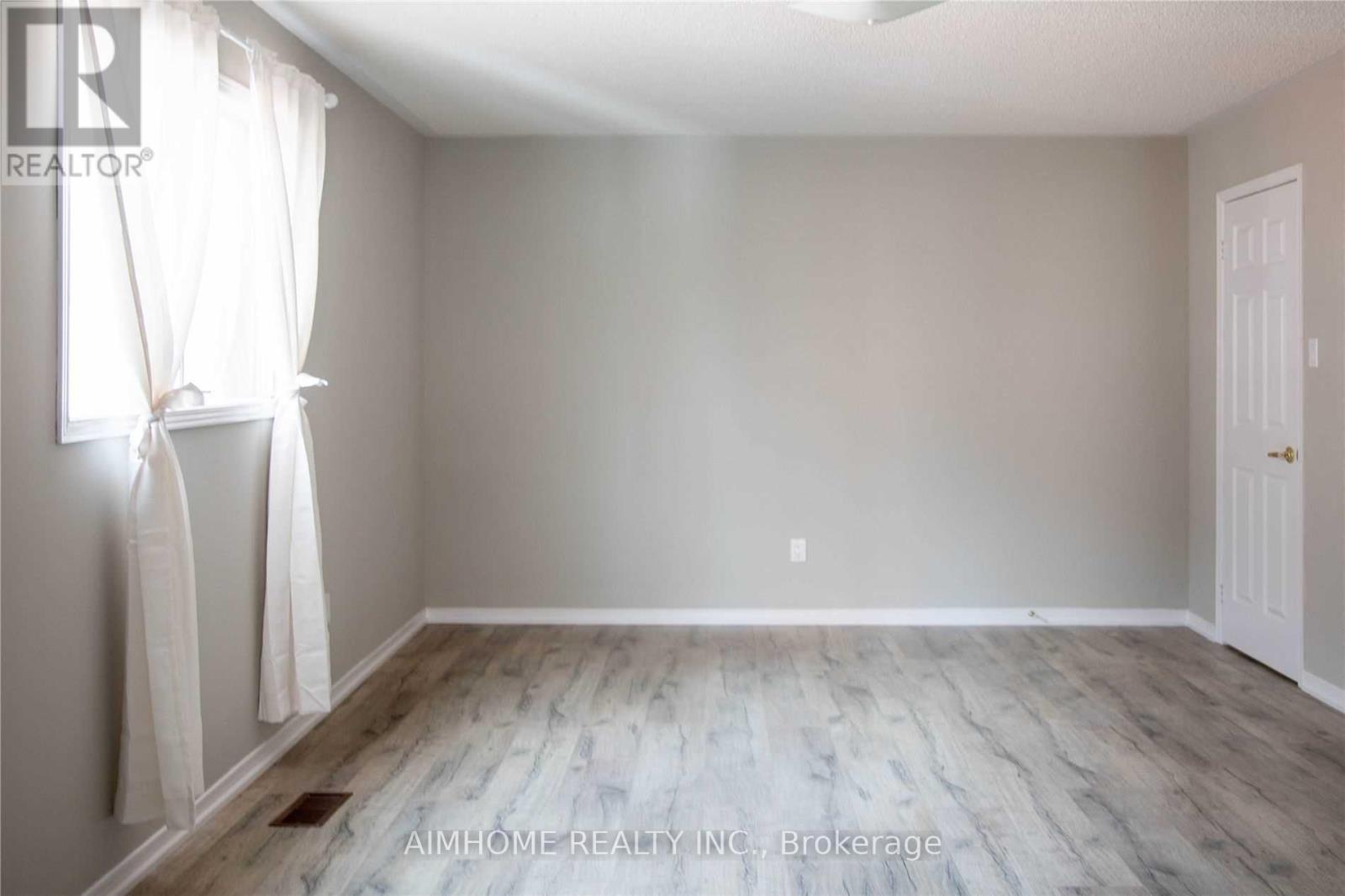 66 Devonsleigh Boulevard, Richmond Hill, Ontario  L4S 1H2 - Photo 13 - N12466078