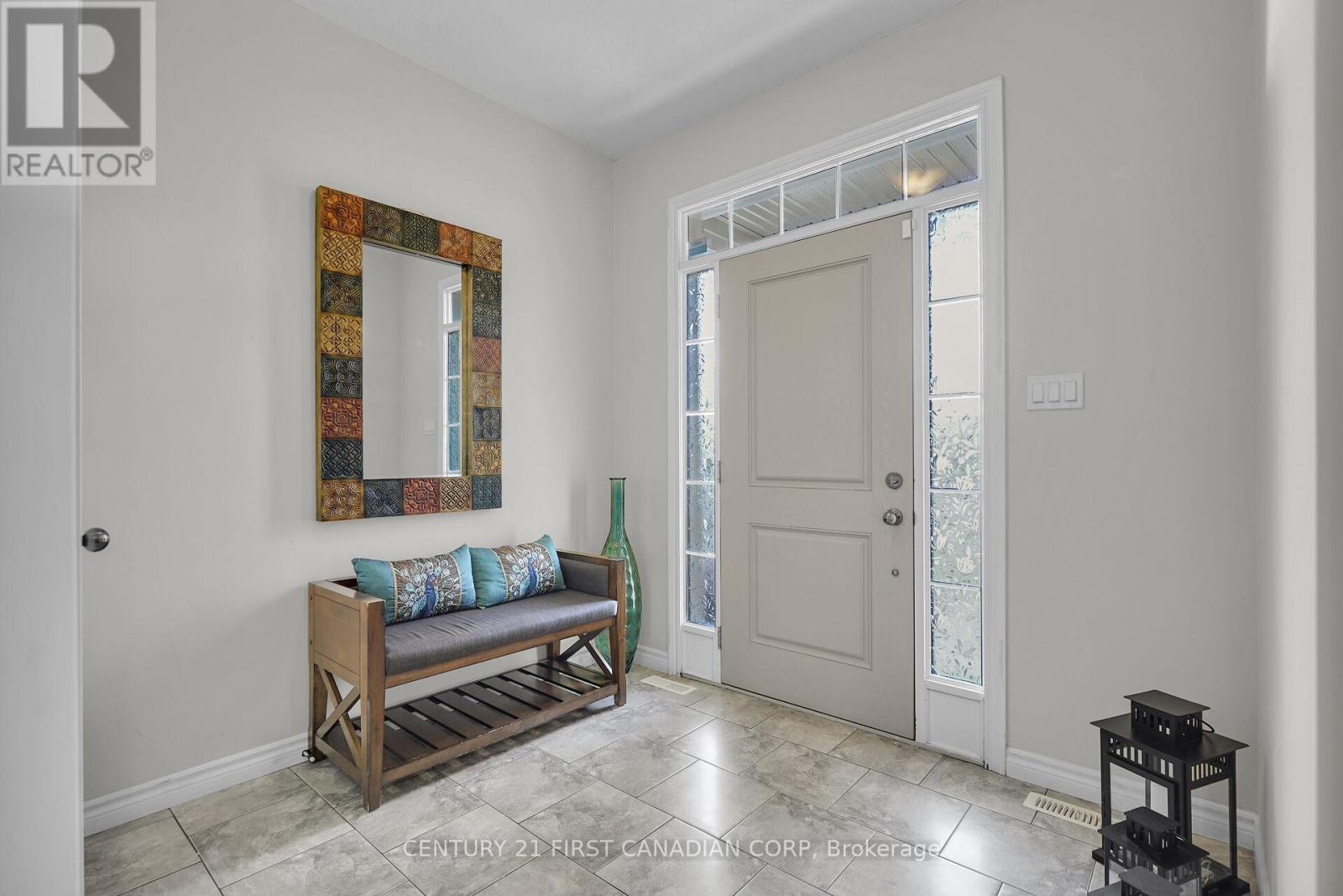 916 Roulston Street, London North, Ontario  N6H 0E6 - Photo 4 - X12477580