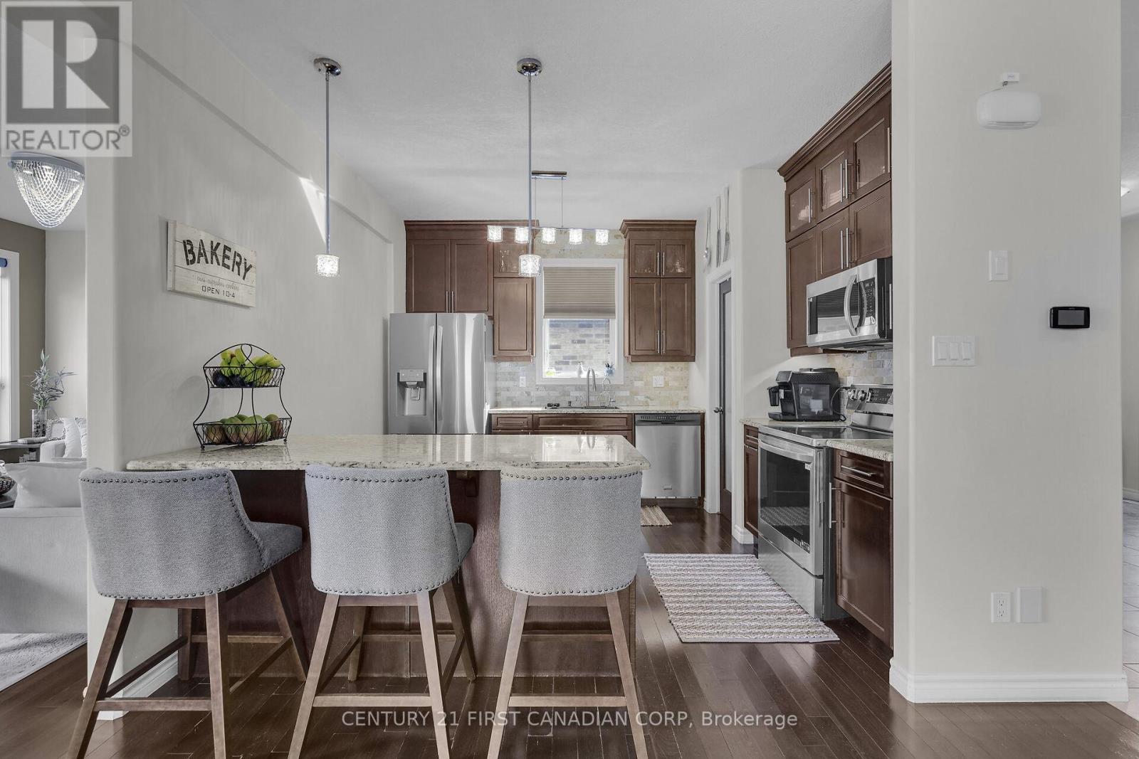 916 Roulston Street, London North, Ontario  N6H 0E6 - Photo 7 - X12477580
