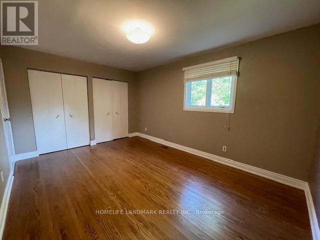 2086 Thornlea Drive, Oakville, Ontario  L6L 1K6 - Photo 15 - W12420298
