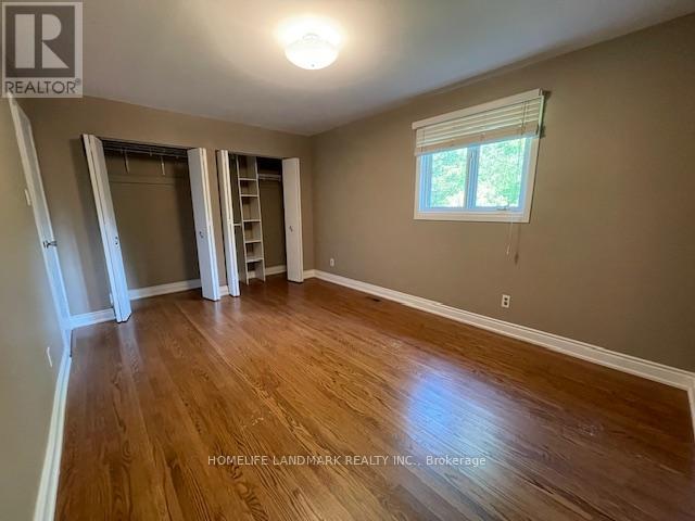 2086 Thornlea Drive, Oakville, Ontario  L6L 1K6 - Photo 16 - W12420298