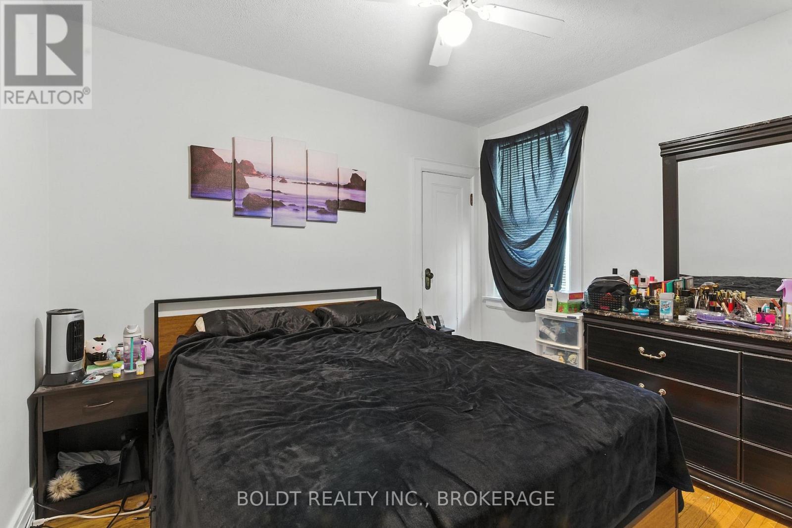 63 Permilla Street, St. Catharines, Ontario  L2S 2G4 - Photo 10 - X12475562