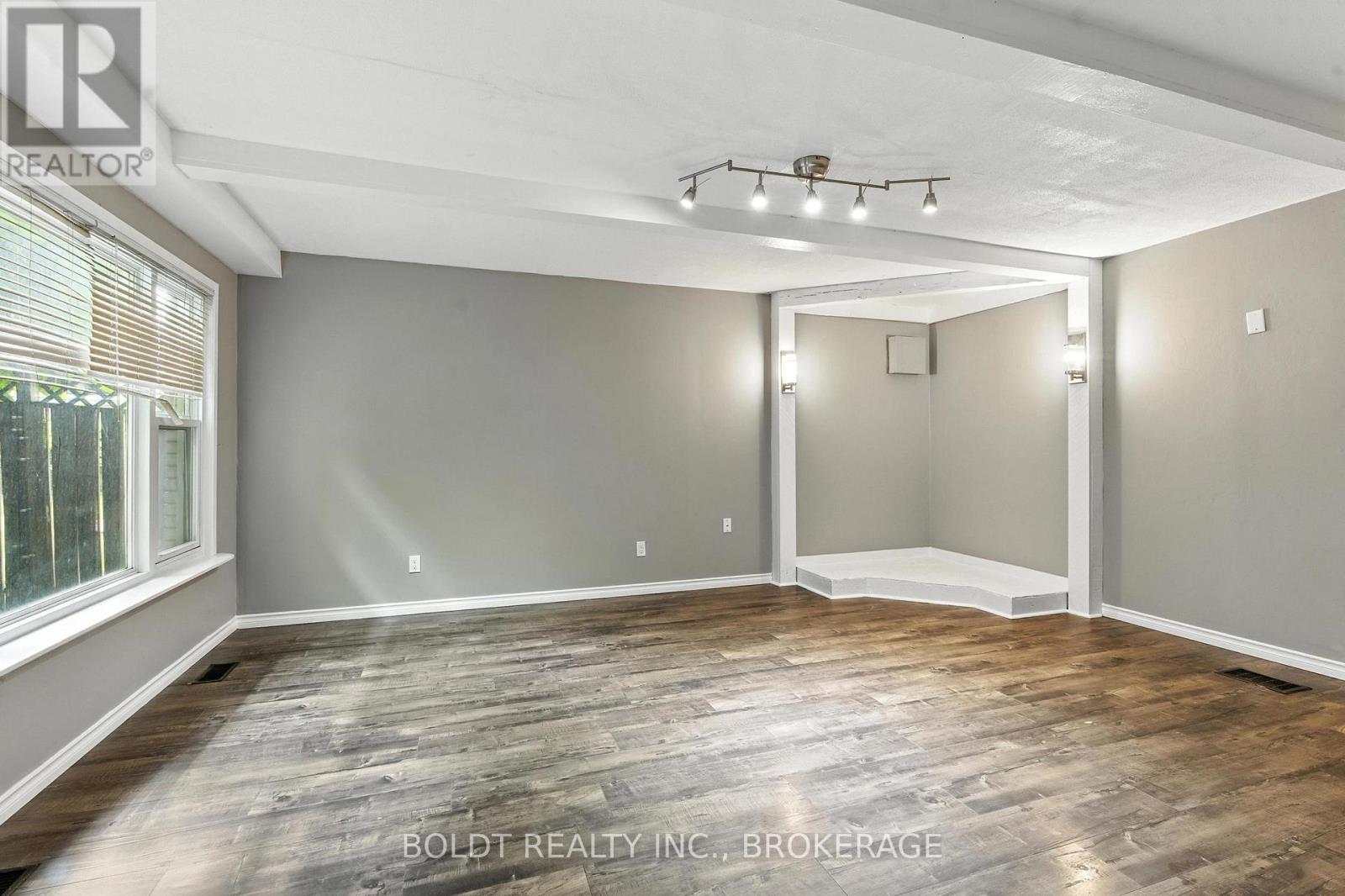 63 Permilla Street, St. Catharines, Ontario  L2S 2G4 - Photo 20 - X12475562