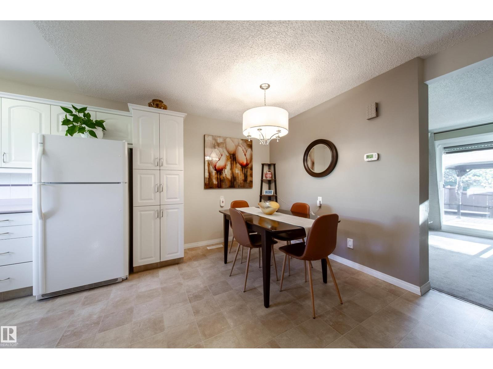 #109 16725 106 St Nw, Edmonton, Alberta  T5X 5G5 - Photo 11 - E4463160