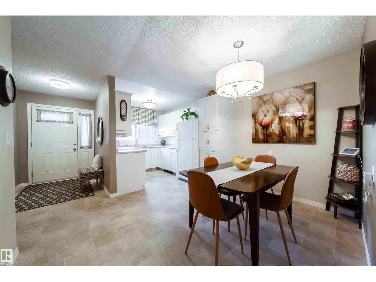 #109 16725 106 St Nw, Edmonton, Alberta  T5X 5G5 - Photo 5 - E4463160