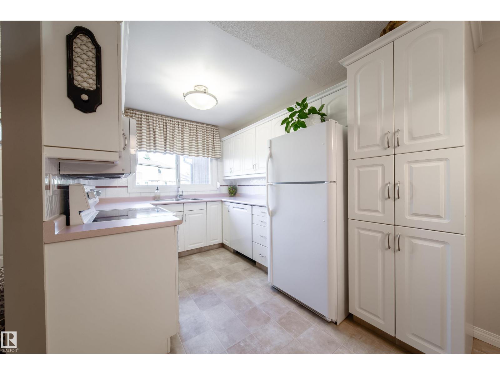 #109 16725 106 St Nw, Edmonton, Alberta  T5X 5G5 - Photo 6 - E4463160