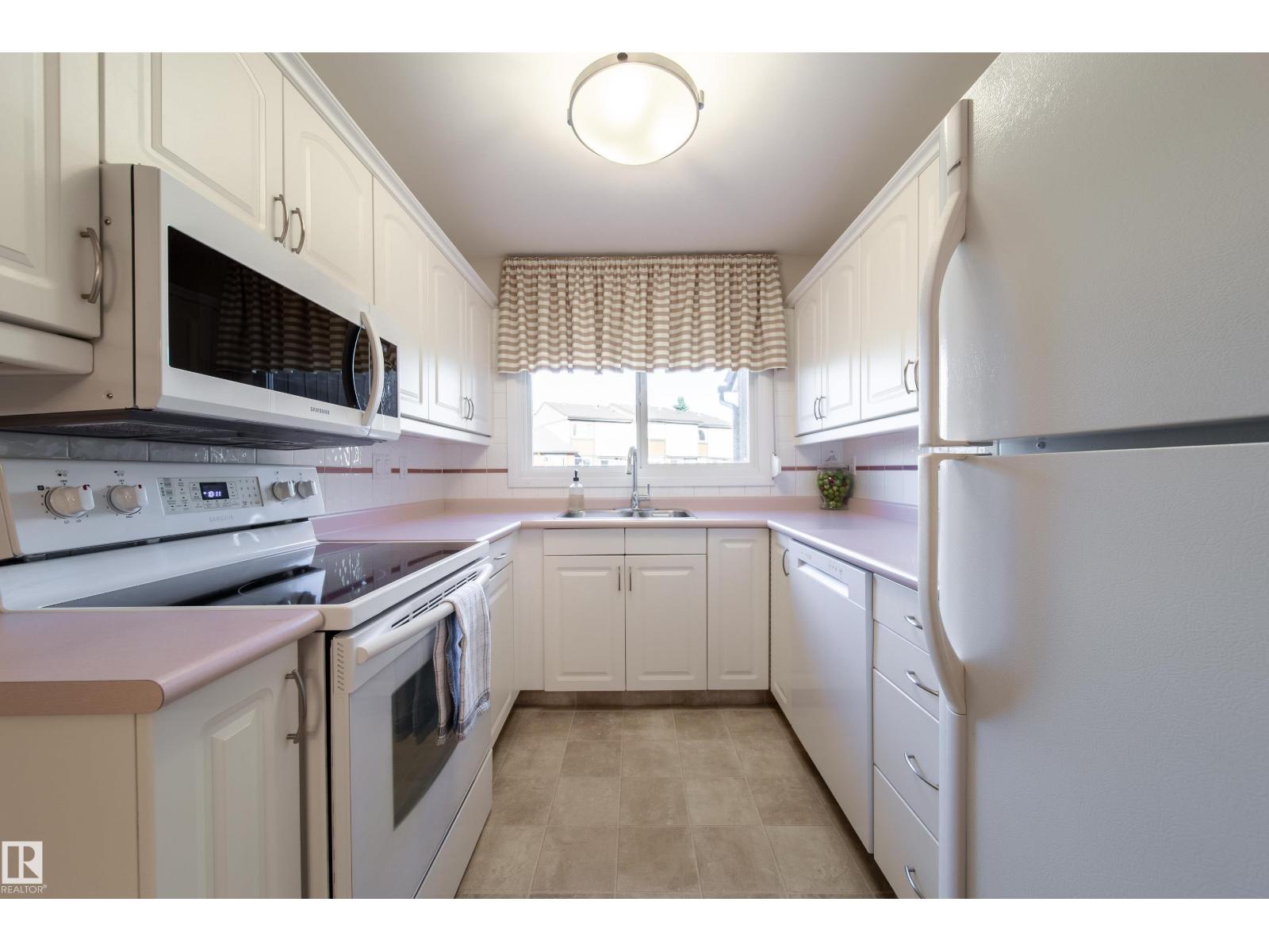 #109 16725 106 St Nw, Edmonton, Alberta  T5X 5G5 - Photo 7 - E4463160