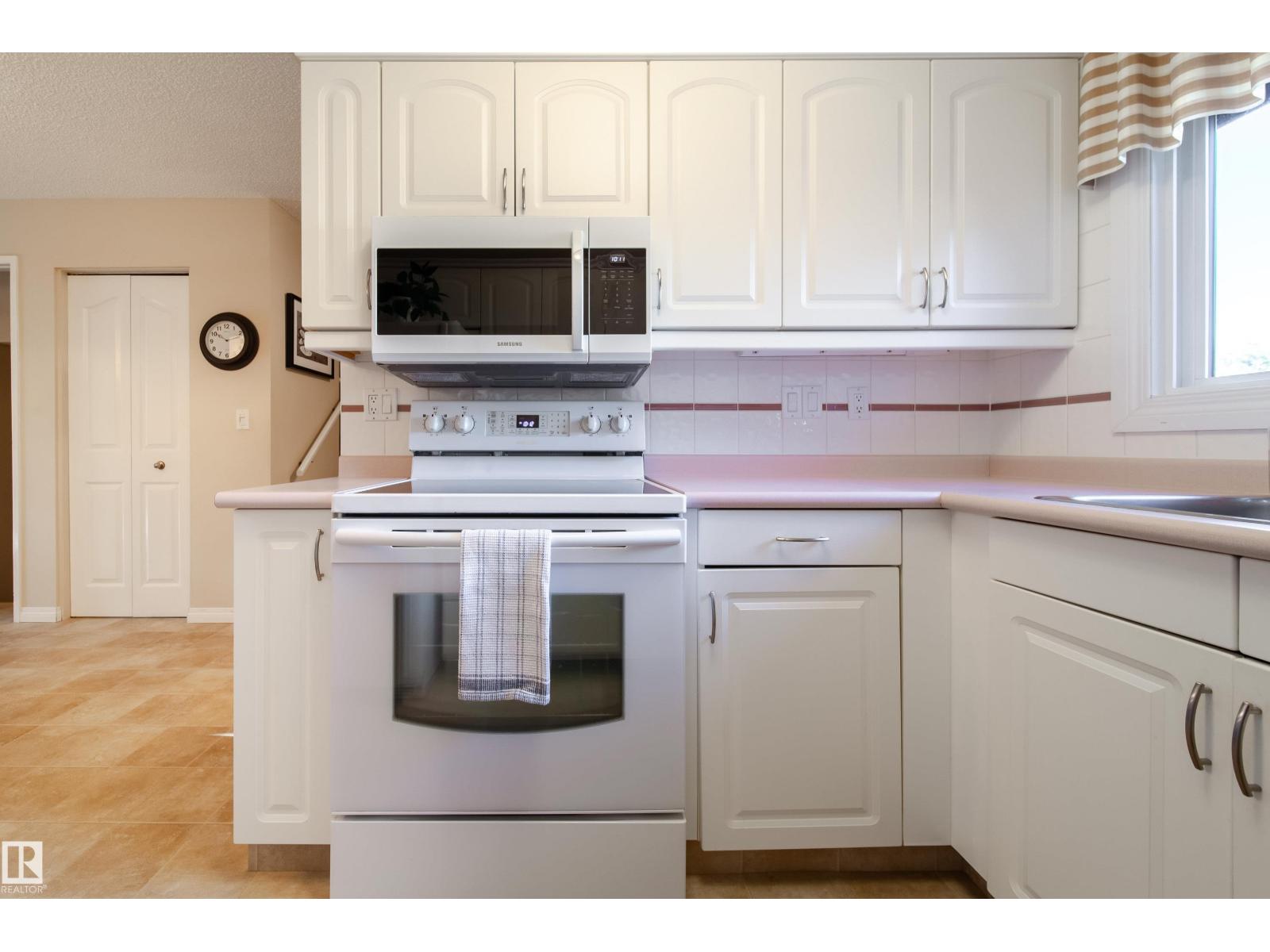 #109 16725 106 St Nw, Edmonton, Alberta  T5X 5G5 - Photo 8 - E4463160
