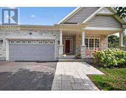 128 CHENOA WAY, Ottawa, Ontario