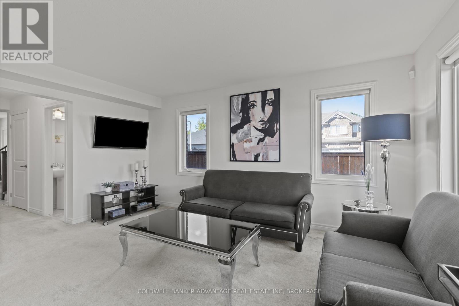 222 Heron Street, Welland, Ontario  L3C 0G7 - Photo 7 - X12477587