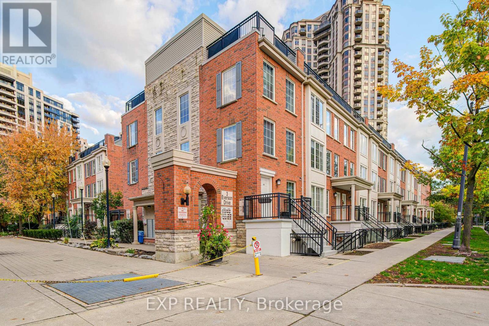 146 - 3 Everson Drive, Toronto, Ontario  M2N 7C2 - Photo 2 - C12477540