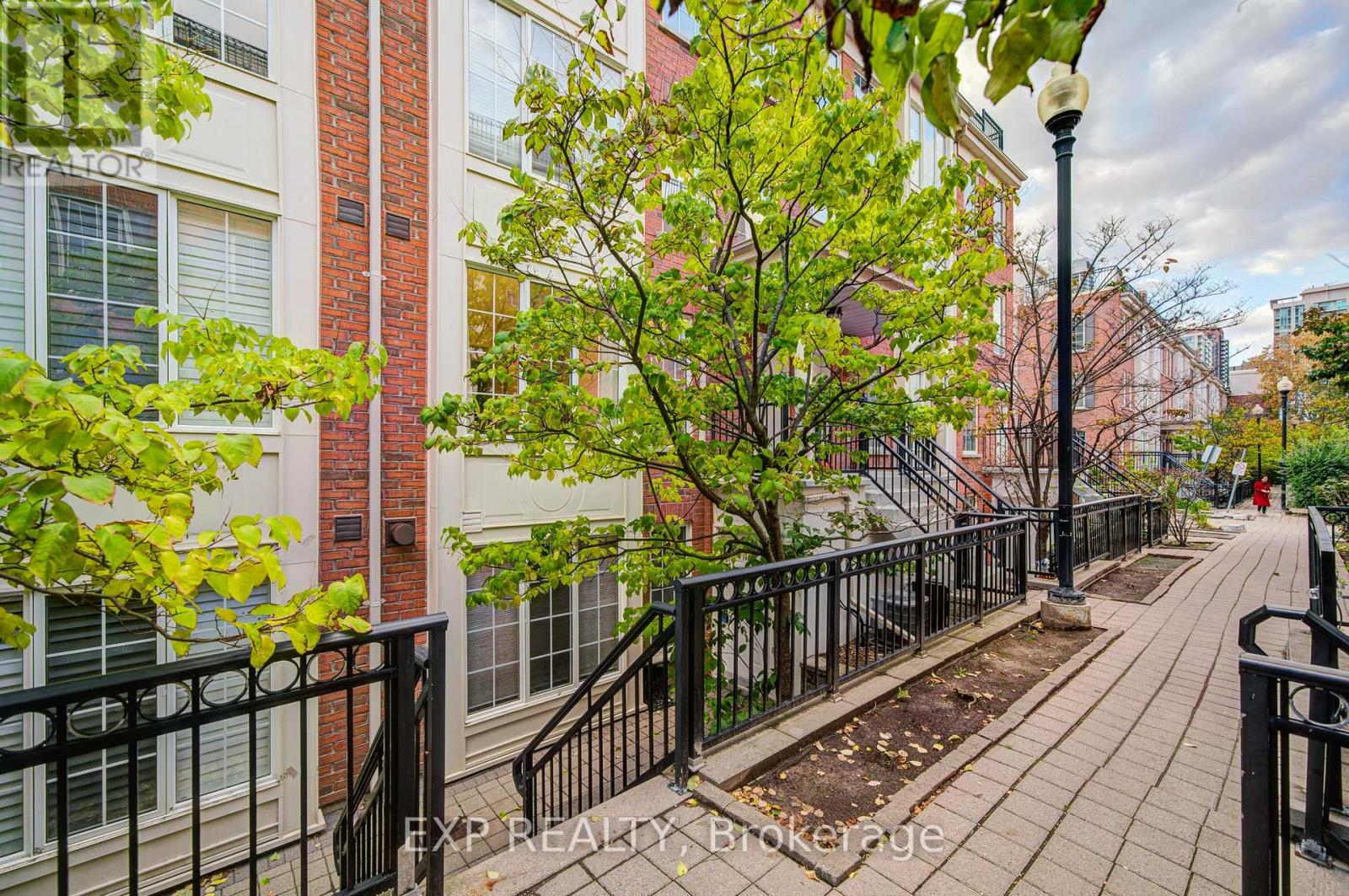146 - 3 Everson Drive, Toronto, Ontario  M2N 7C2 - Photo 4 - C12477540