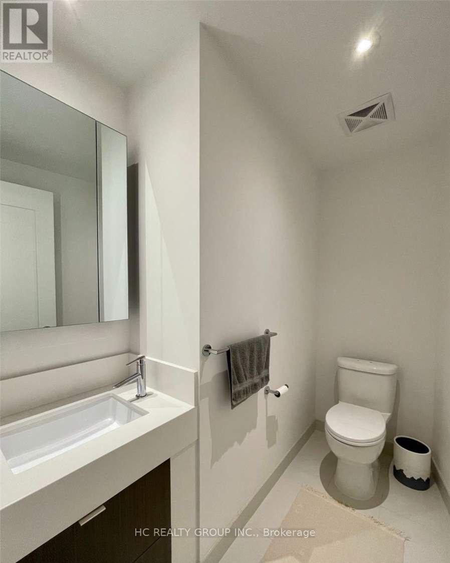 5607 - 10 York Street, Toronto, Ontario  M5J 2L6 - Photo 12 - C12477541