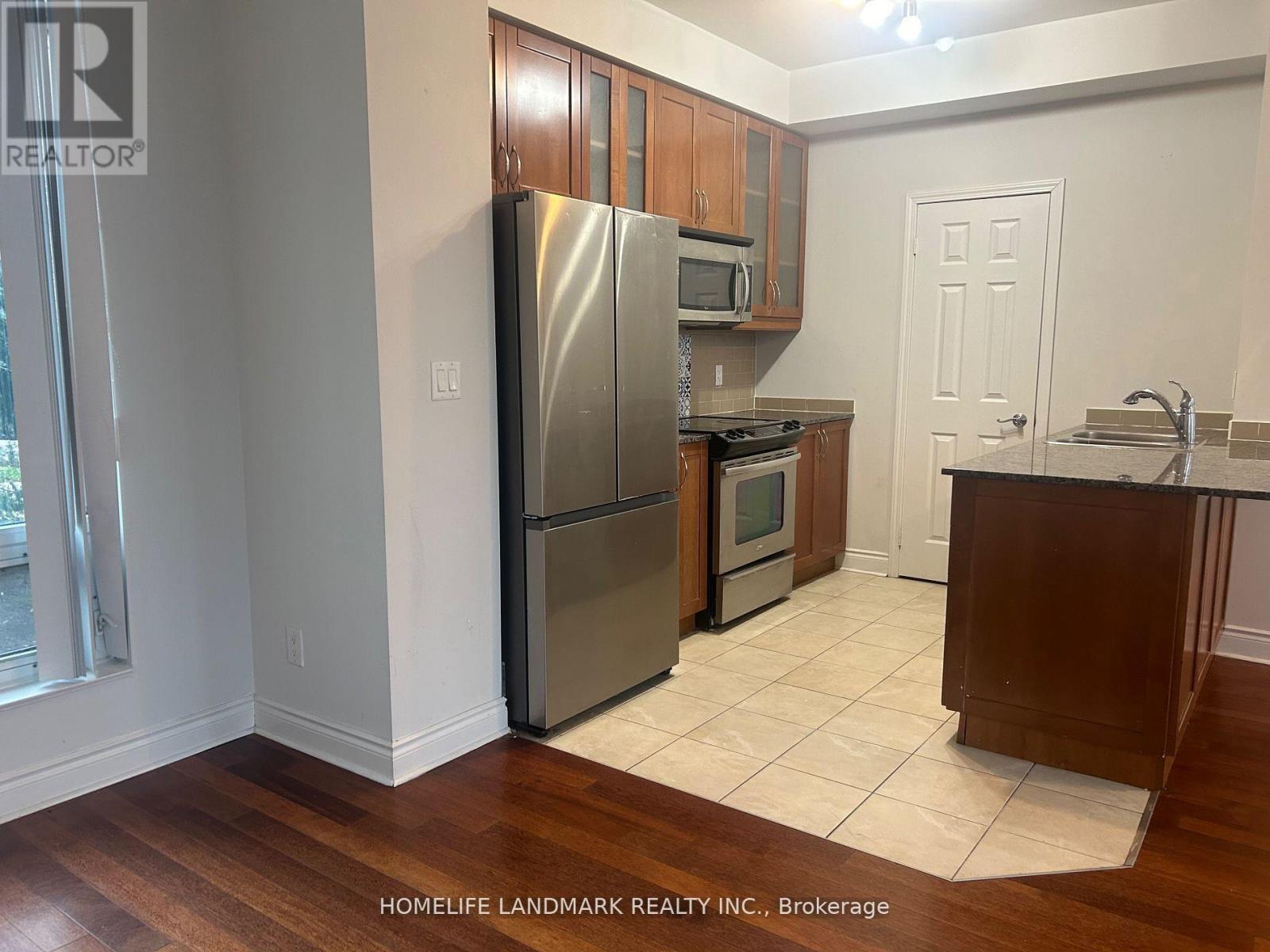 580 Doris Avenue, Toronto, Ontario  M2N 7H4 - Photo 4 - C12477543