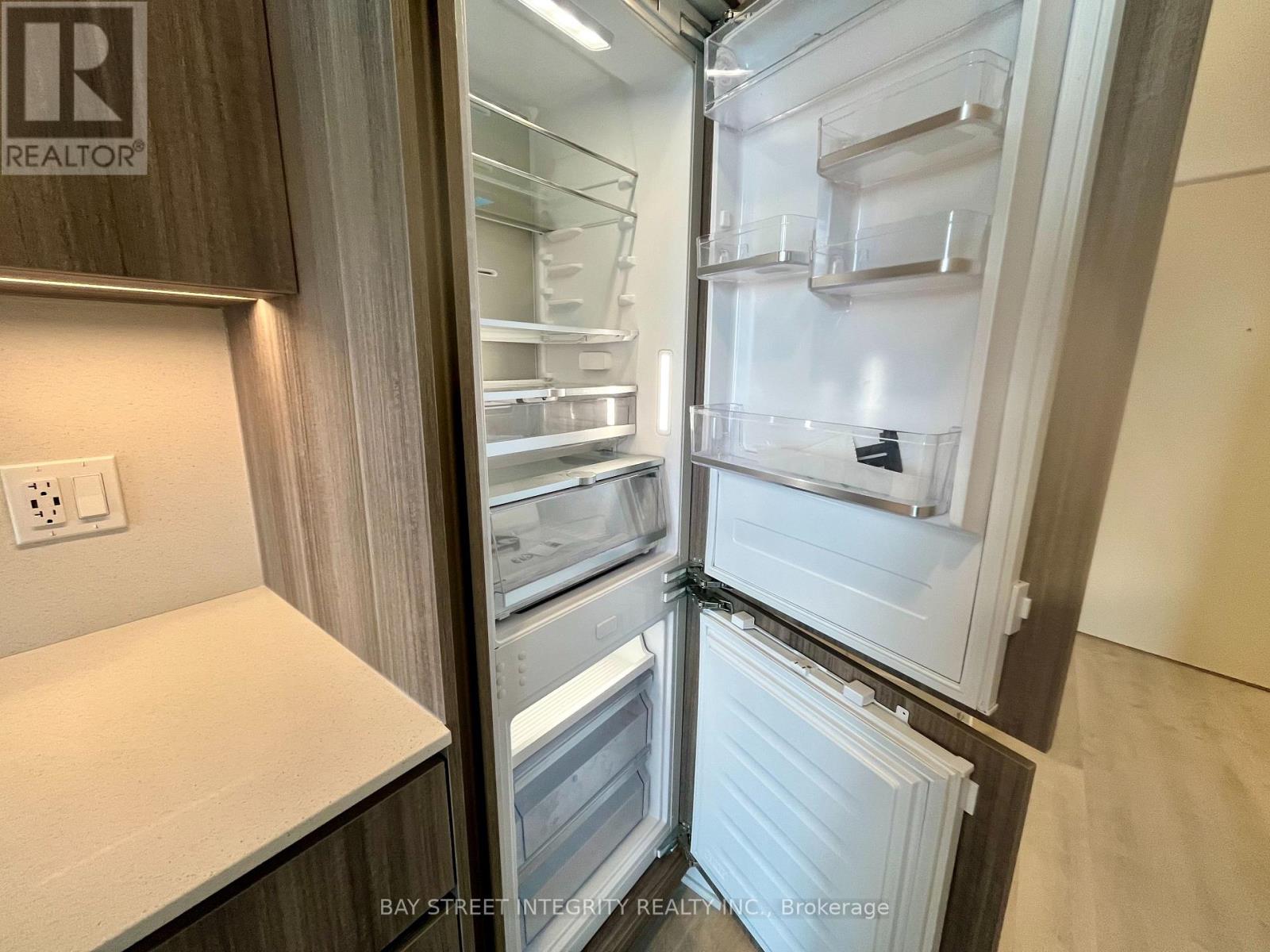 2009 - 15 Richardson Street, Toronto, Ontario  M5A 0Y5 - Photo 8 - C12477550