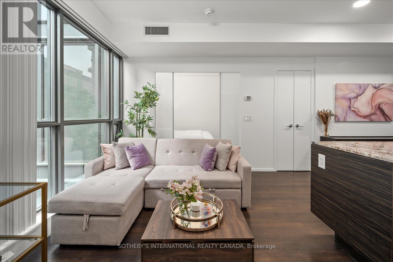 415 - 8 Charlotte Street, Toronto, Ontario  M5V 0K4 - Photo 15 - C12477569