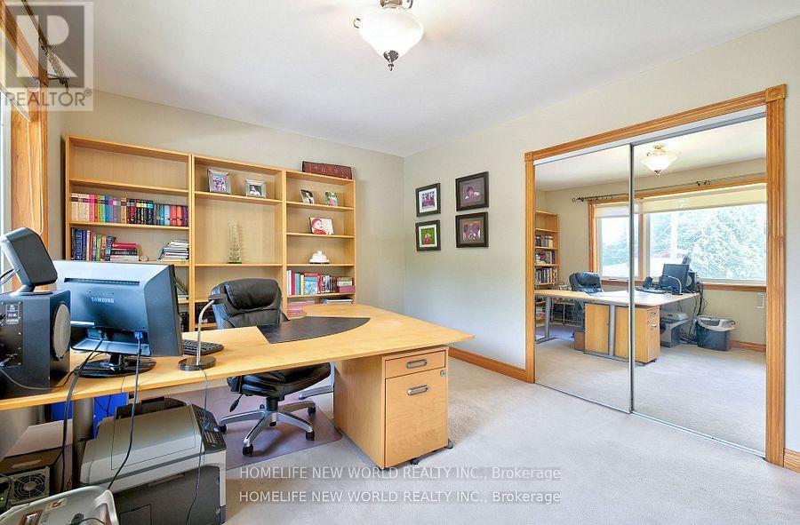 7 Sulgrave Crescent, Toronto, Ontario  M2L 1W5 - Photo 24 - C12477591