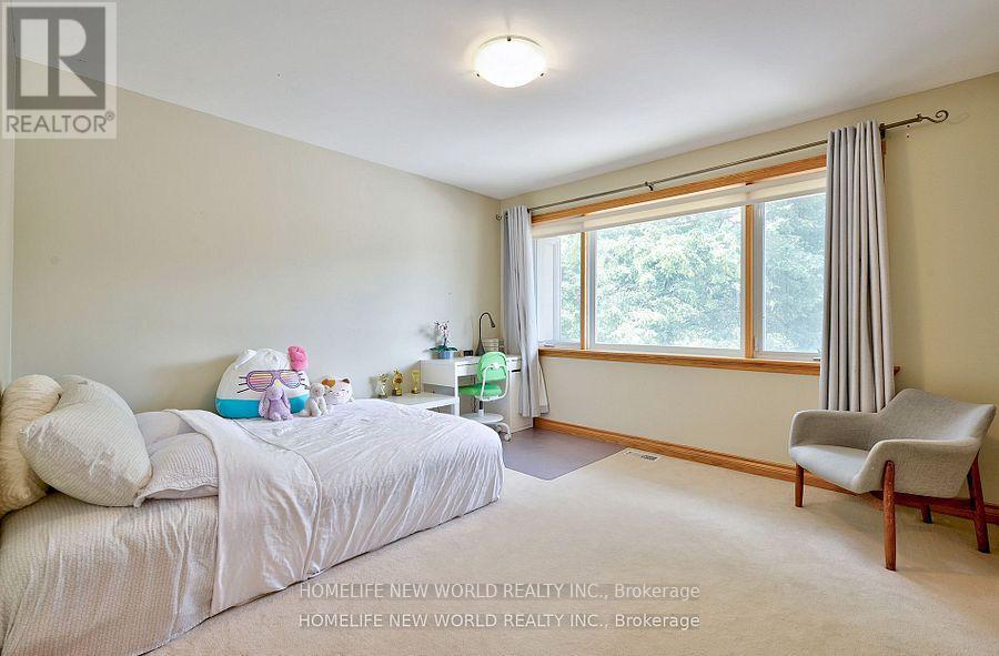 7 Sulgrave Crescent, Toronto, Ontario  M2L 1W5 - Photo 26 - C12477591