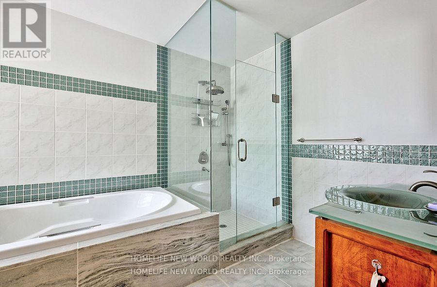 7 Sulgrave Crescent, Toronto, Ontario  M2L 1W5 - Photo 28 - C12477591