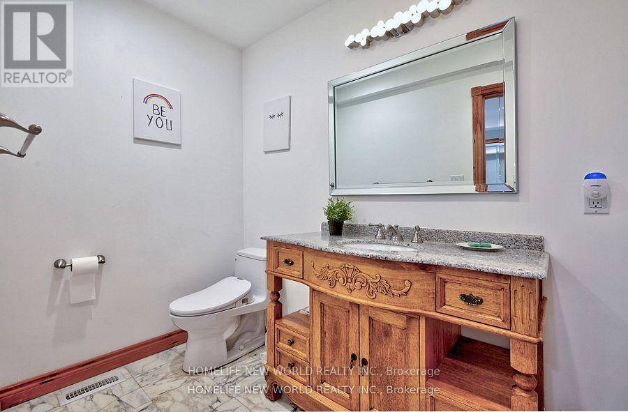 7 Sulgrave Crescent, Toronto, Ontario  M2L 1W5 - Photo 3 - C12477591