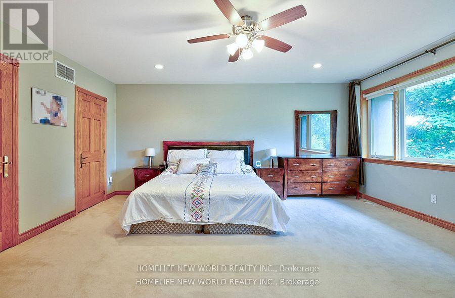 7 Sulgrave Crescent, Toronto, Ontario  M2L 1W5 - Photo 32 - C12477591