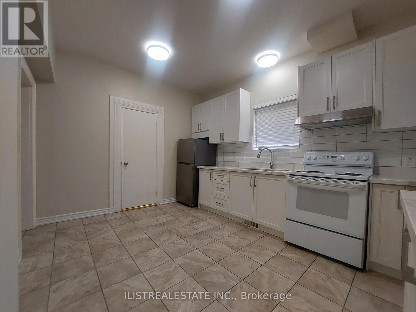 222 Athol Street E, Oshawa, Ontario  L1H 1K3 - Photo 5 - E12477582