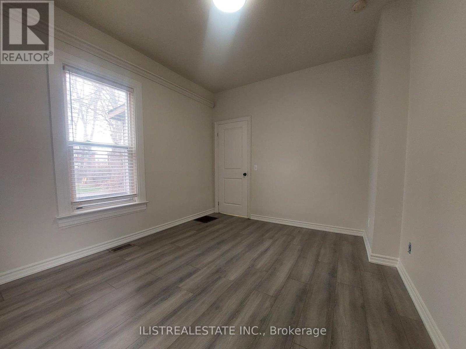 222 Athol Street E, Oshawa, Ontario  L1H 1K3 - Photo 9 - E12477582