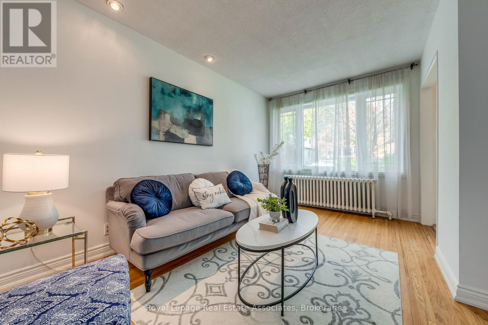 21 Brenton Street, Toronto, Ontario  M4B 1E1 - Photo 11 - E12477585