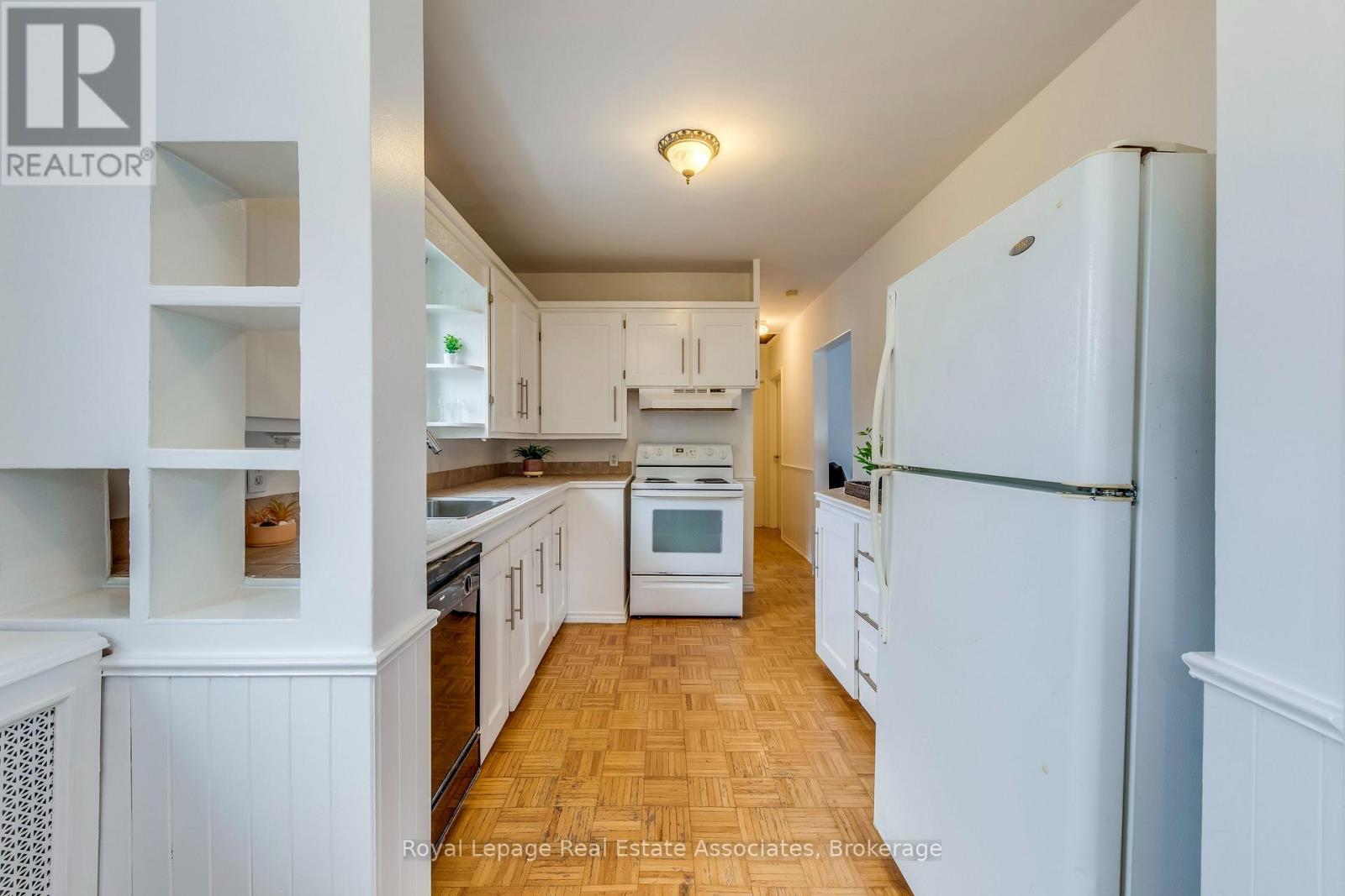 21 Brenton Street, Toronto, Ontario  M4B 1E1 - Photo 22 - E12477585