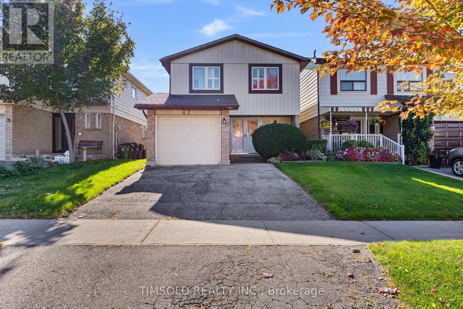 47 Carolbreen Square, Toronto, Ontario  M1V 1J1 - Photo 2 - E12477588
