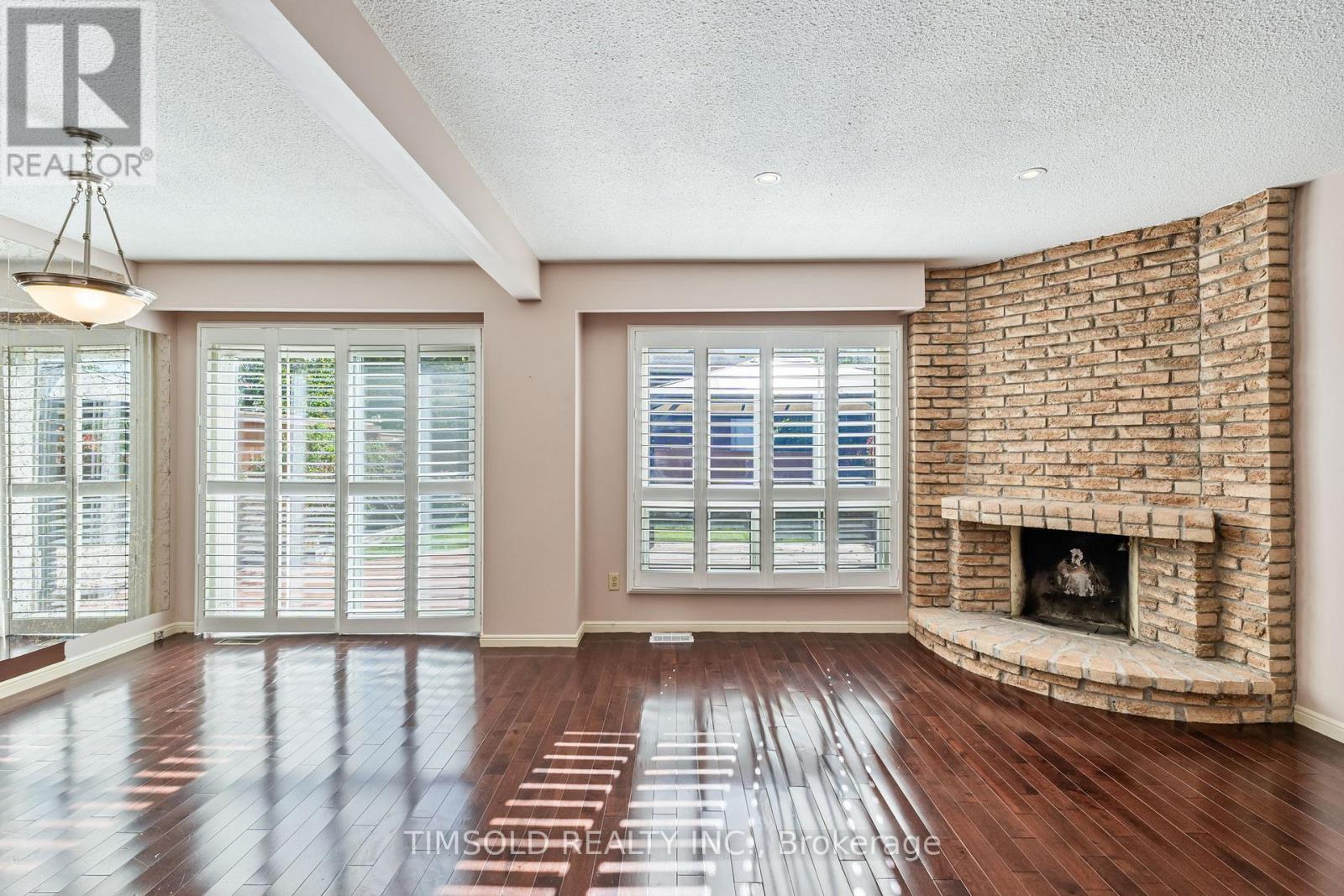 47 Carolbreen Square, Toronto, Ontario  M1V 1J1 - Photo 8 - E12477588