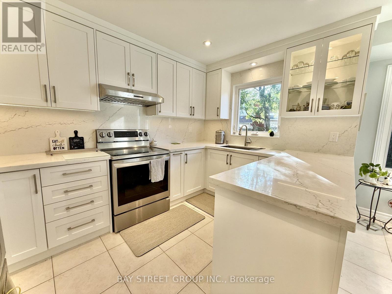 65 Rosedale Heights Drive, Vaughan, Ontario  L4J 4T8 - Photo 14 - N12477538