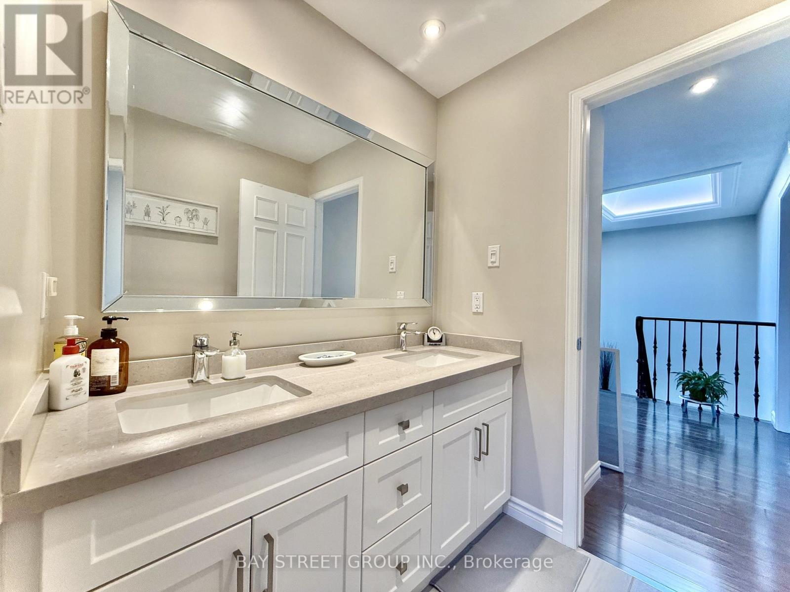 65 Rosedale Heights Drive, Vaughan, Ontario  L4J 4T8 - Photo 29 - N12477538