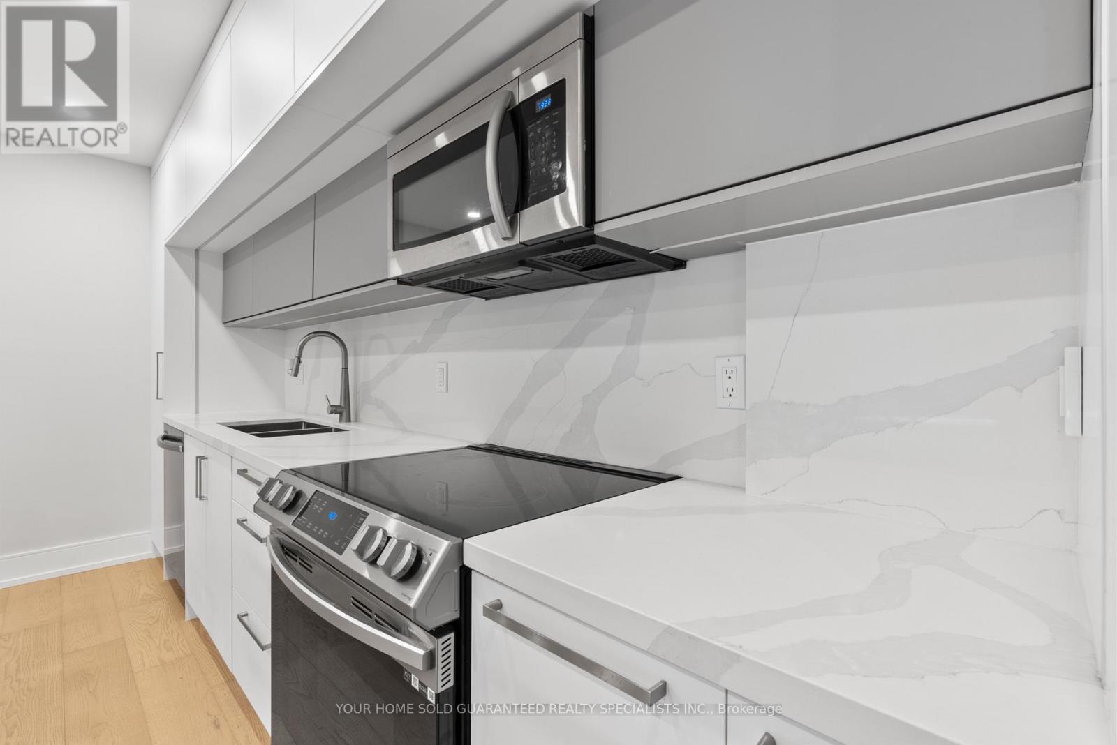 146 Milestone Crescent, Aurora, Ontario  L4G 3M2 - Photo 10 - N12477579