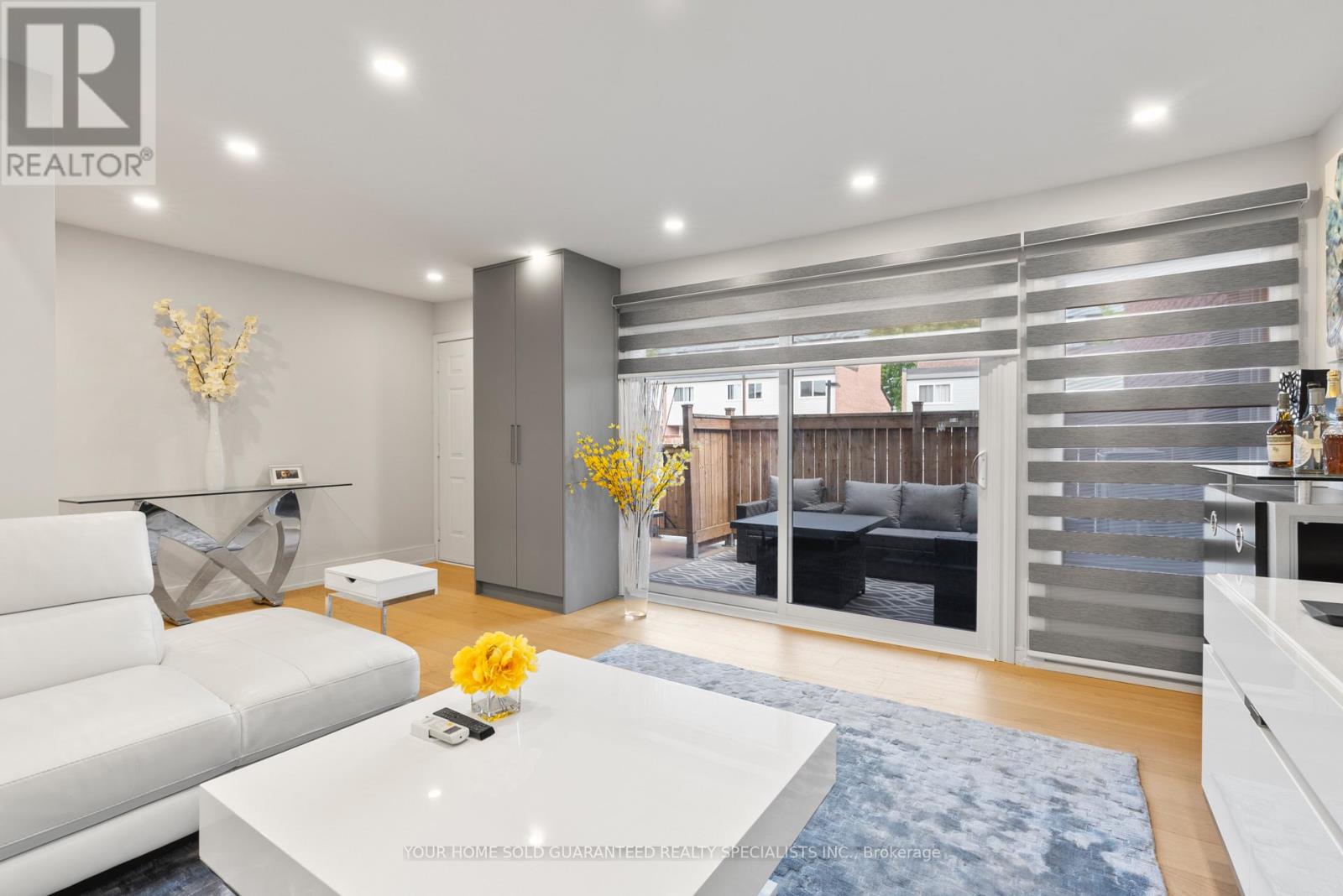 146 Milestone Crescent, Aurora, Ontario  L4G 3M2 - Photo 4 - N12477579