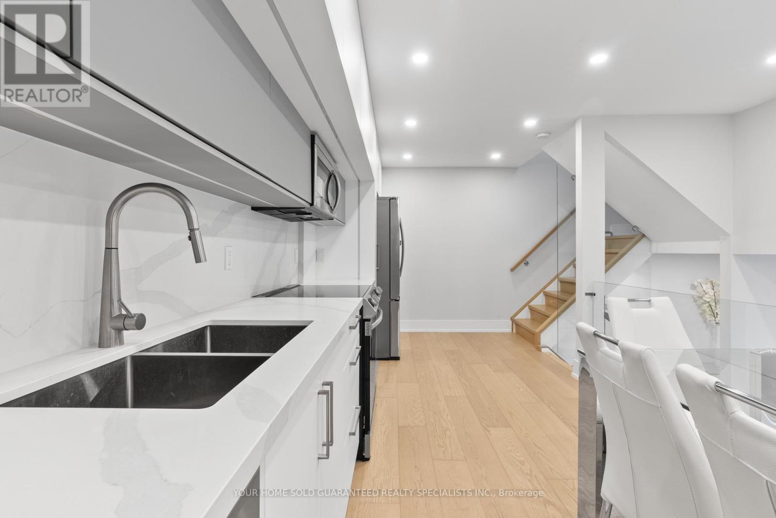 146 Milestone Crescent, Aurora, Ontario  L4G 3M2 - Photo 9 - N12477579