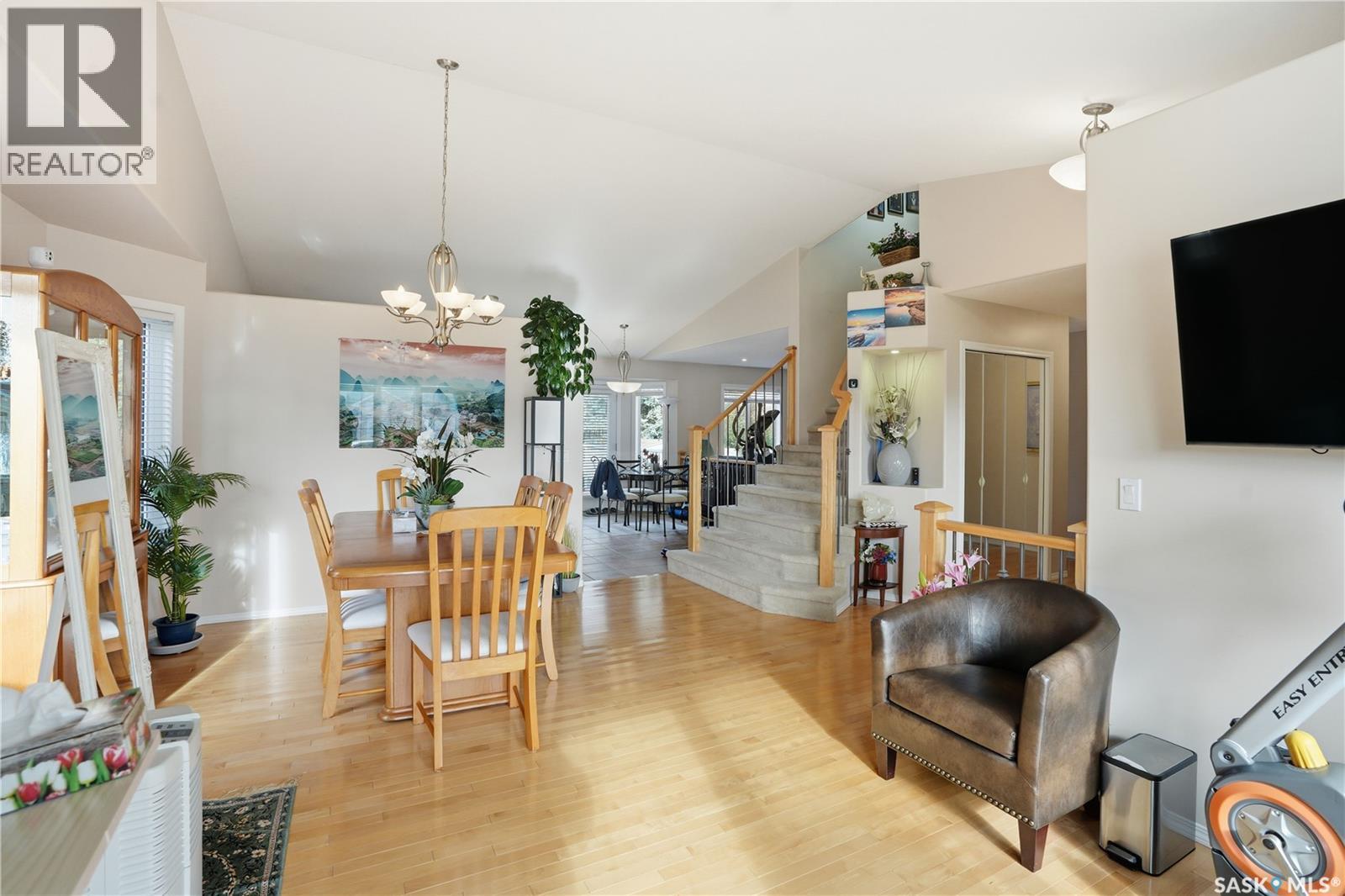 223 Blackburn Crescent, Saskatoon, Saskatchewan  S7V 1E9 - Photo 8 - SK021228