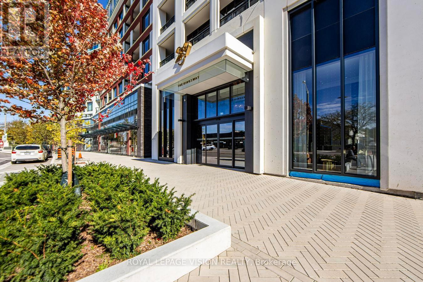 412 - 259 The Kingsway, Toronto, Ontario  M9A 0G2 - Photo 3 - W12477552