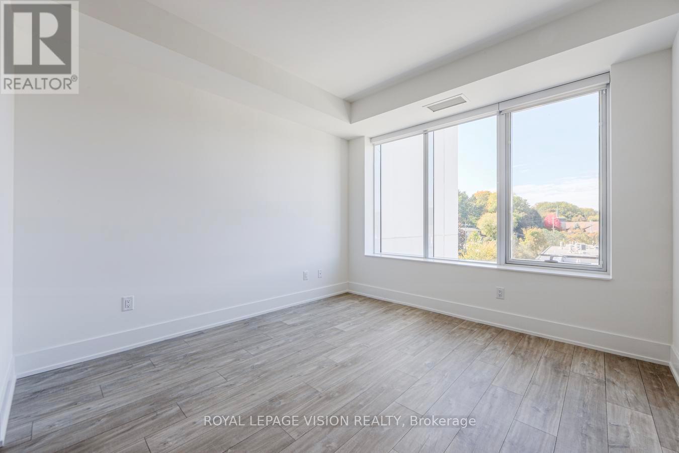 413 - 259 The Kingsway, Toronto, Ontario  M9A 0G2 - Photo 13 - W12477554